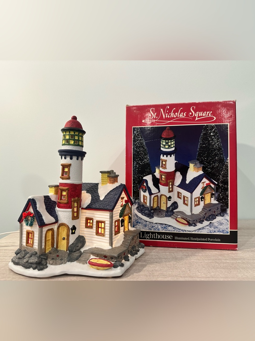 St. Nicholas Square Village - Illuminated Lighthouse 1999